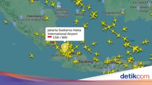Cuaca Buruk Bandara Soekarno-Hatta Memicu Penyesuaian Penerbangan