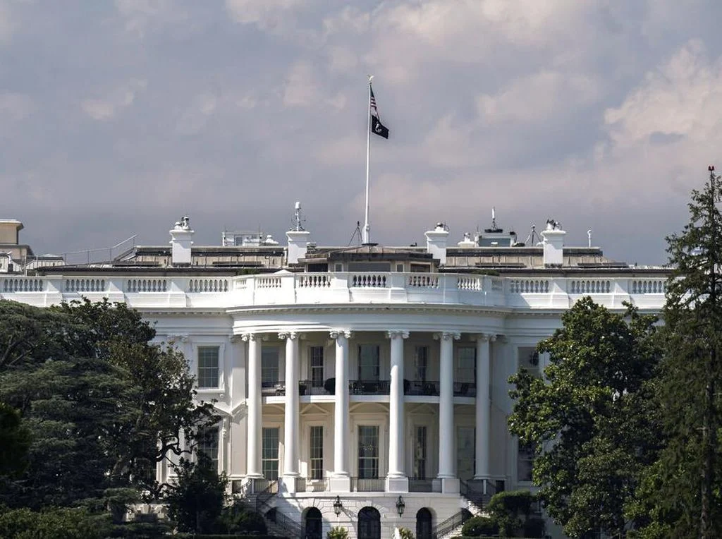 Instalasi toilet emas Washington soroti renovasi Gedung Putih