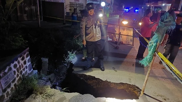 Jembatan Siliwung Lumpuh: Akses Utama Warga Terhambat Total