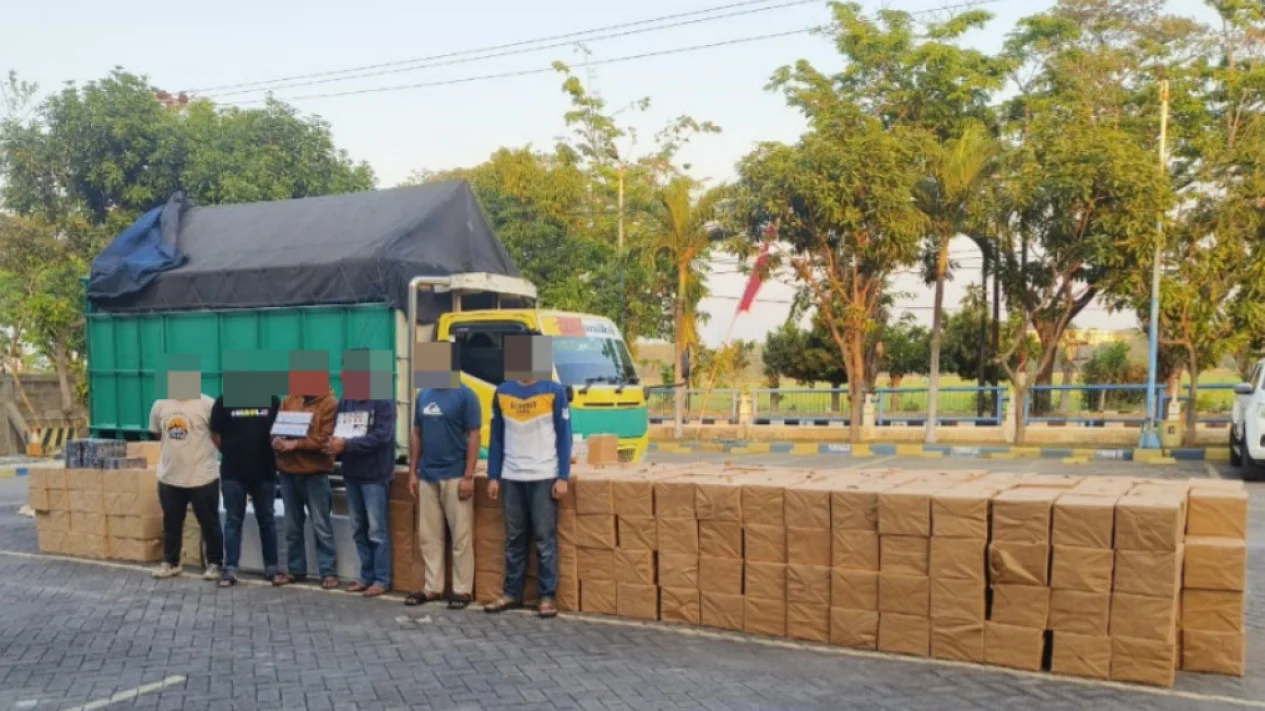 KPK Periksa Pengusaha Rokok Pasuruan dalam Kasus Bea Cukai