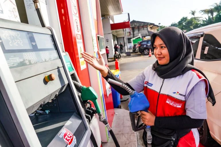 Pasokan LPG Aman: Kapal Pertamina Jangkau Pelosok Negeri